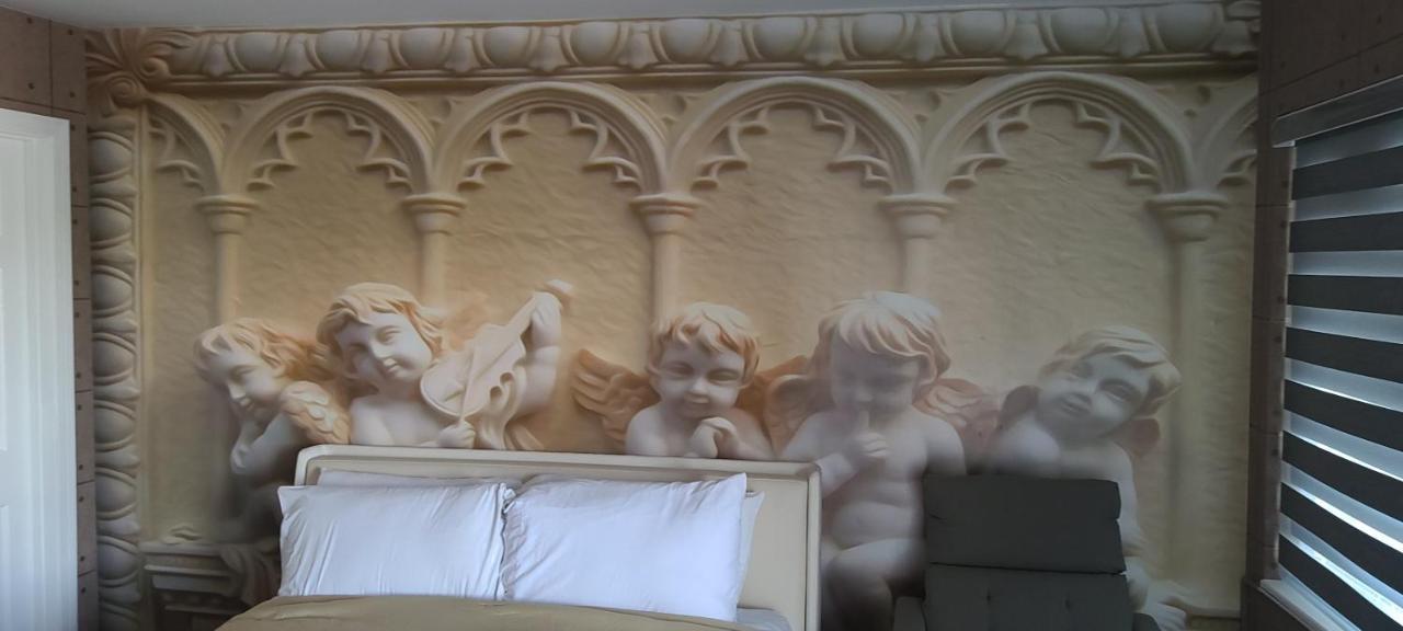 Americas Best Value Inn Providence-North Scituate Buitenkant foto