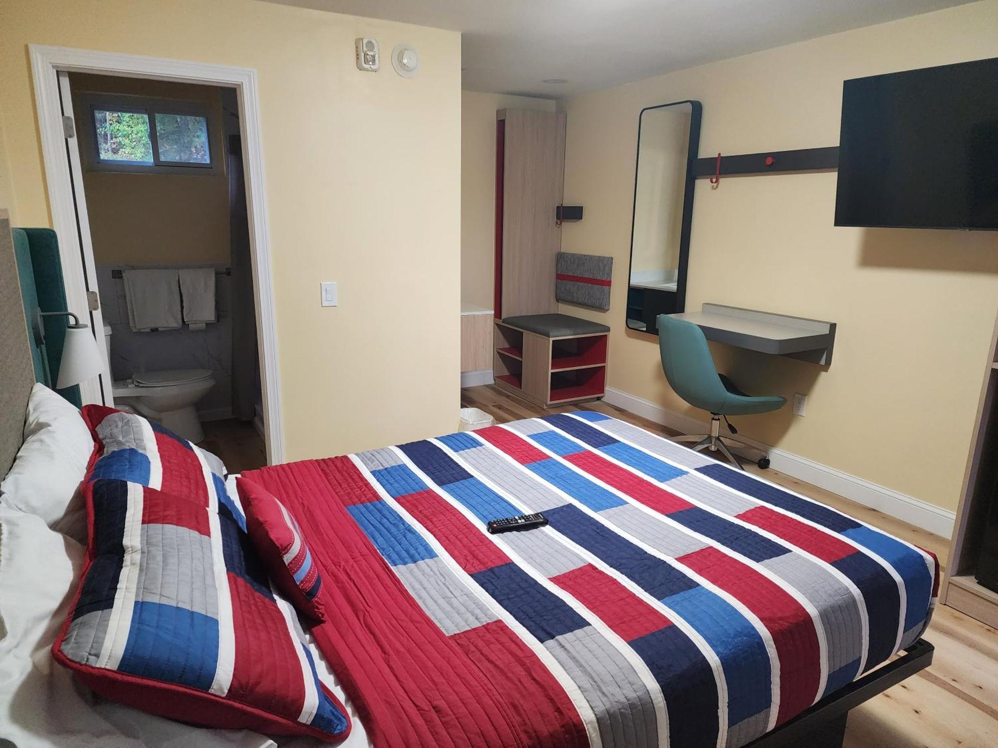 Americas Best Value Inn Providence-North Scituate Buitenkant foto
