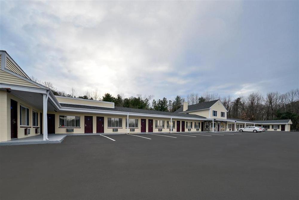 Americas Best Value Inn Providence-North Scituate Buitenkant foto